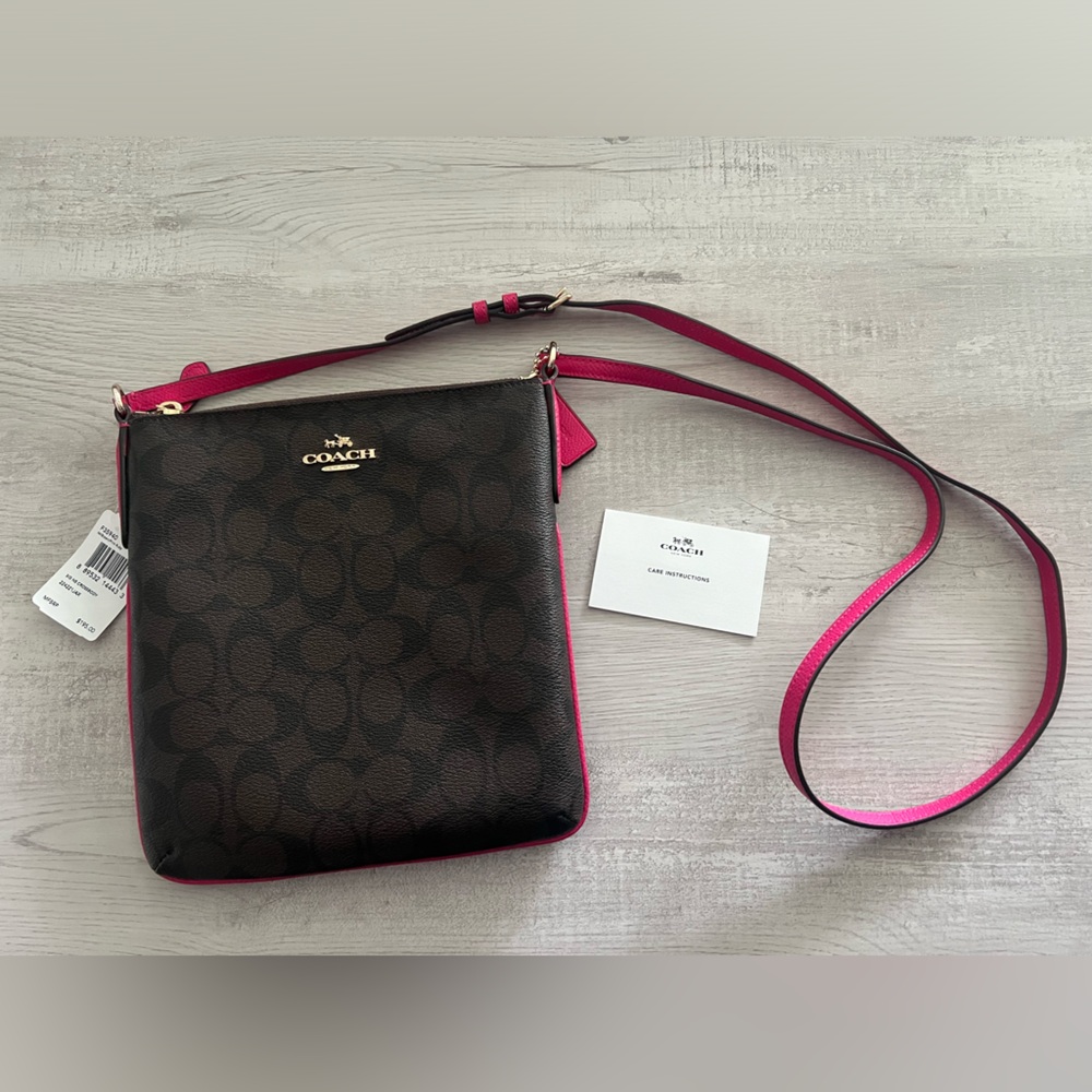 New with tags Coach Signature Crossbody Bag Brown with Pink RubyF35940 IMEWC